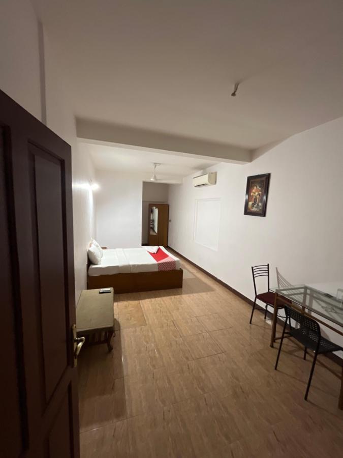 Tower 21 Regency Hotel Kochi Eksteriør bilde